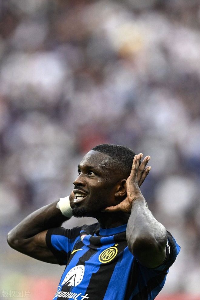 他出色的三 他出色的三