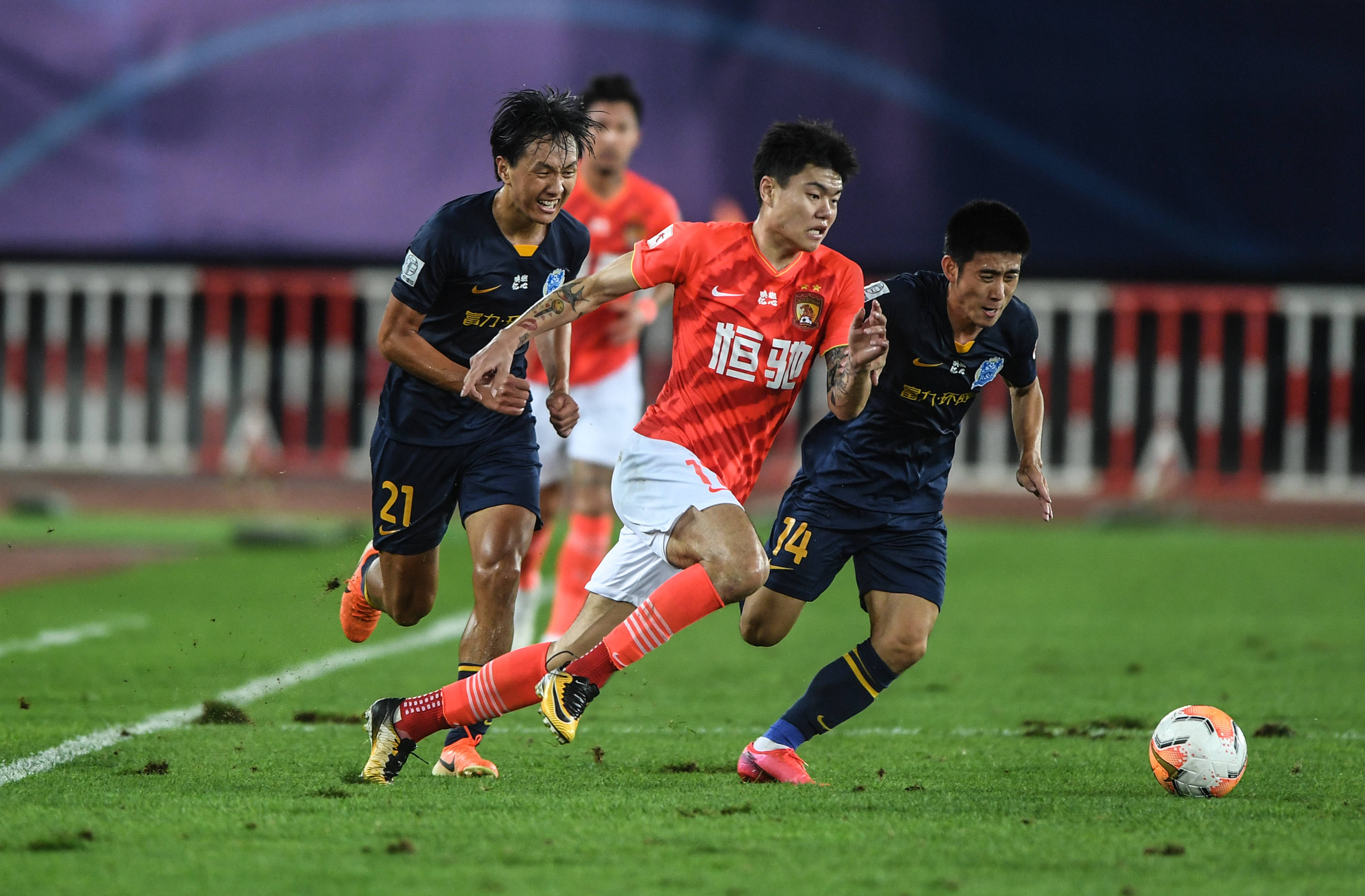 分别是在2 分别是在2